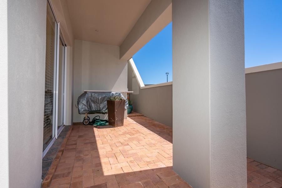 5 Bedroom Property for Sale in Waterfront Western Cape